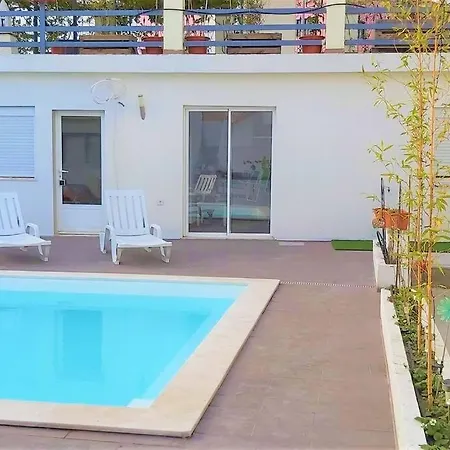 Apartamento T2 Com Piscina-seixal, Perto De Lisboa 아파트 *